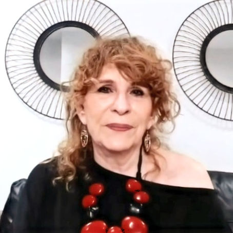 Recommended Book."El país de las mujeres" by Gioconda Belli