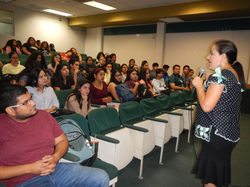 En la charla sobre amor y violencia