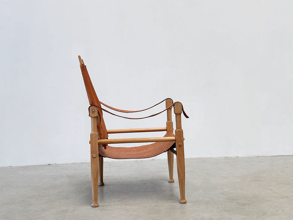 Thumbnail: Safari chair by Wilhelm Kienzle for Wohnbedarf