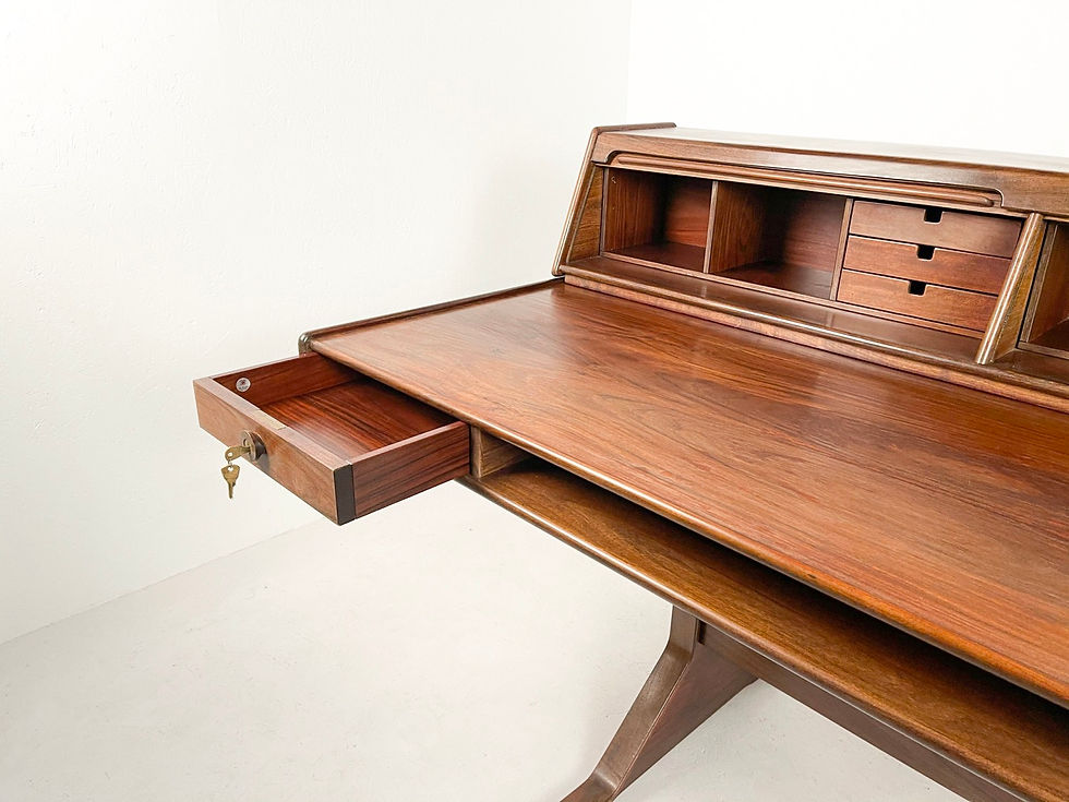 Thumbnail: Desk Gianfranco Frattini