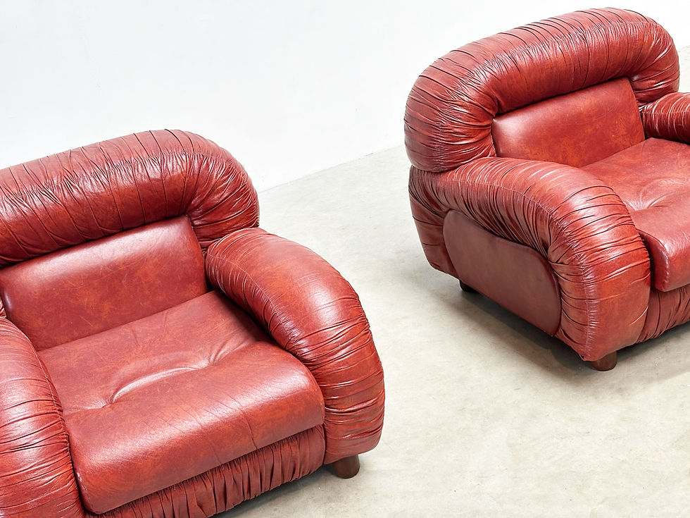 Thumbnail: Set of two bordeaux Italian lounge chairs