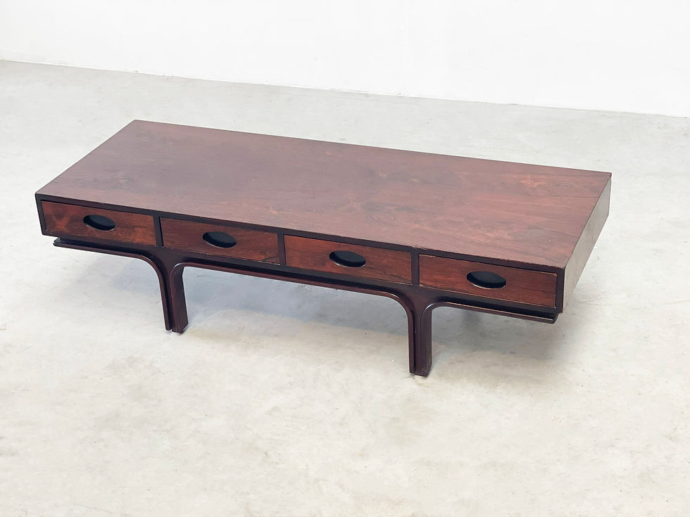 Thumbnail: coffee table by Gianfranco Frattini