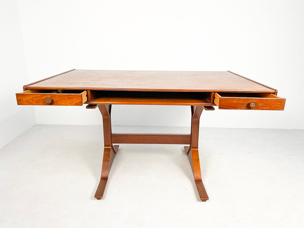 Thumbnail: Desk Gianfranco Frattini