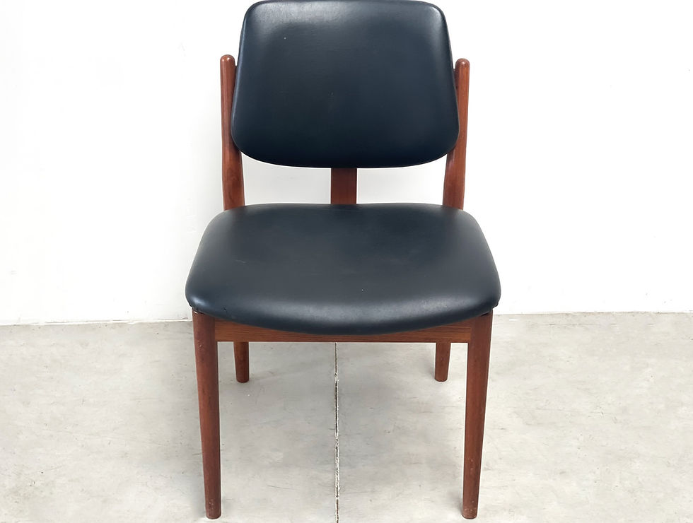 Thumbnail: Arne Vodder (desk) chair