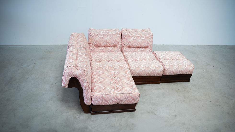 Thumbnail: Modular sofa by Luciano Frigerio