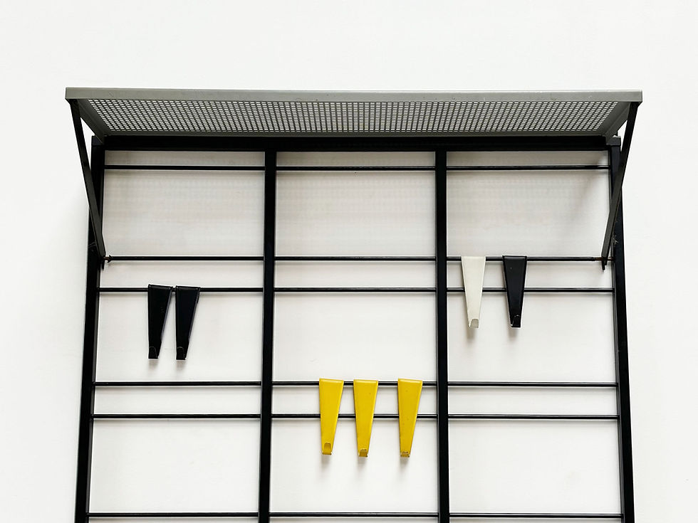 Thumbnail: Tjerk Reijenga coat rack for Pilastro