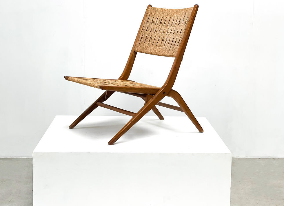 Thumbnail: French low chair