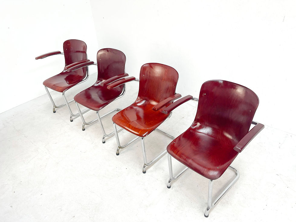 Thumbnail: Rare set Pagholz chairs Friso Kramer