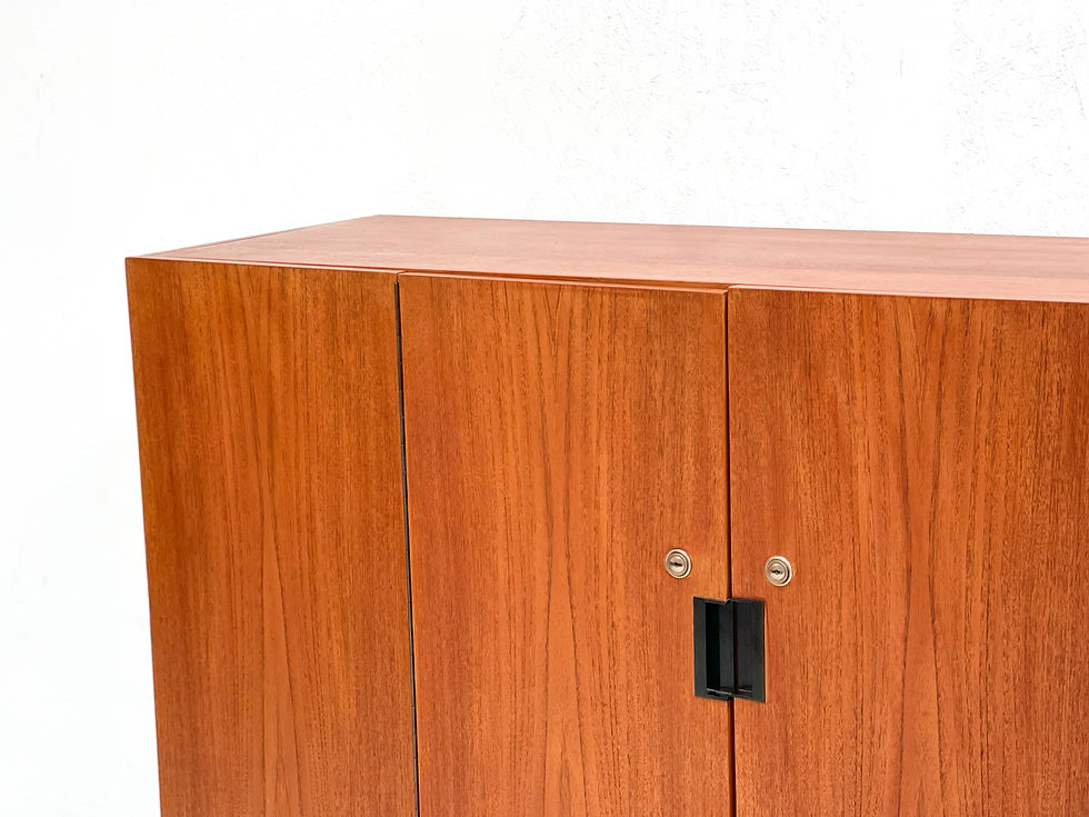 Thumbnail: Pastoe CU04 highboard by Cees Braakman