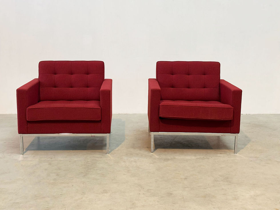Thumbnail: Set of two Florence Knoll lounge chairs