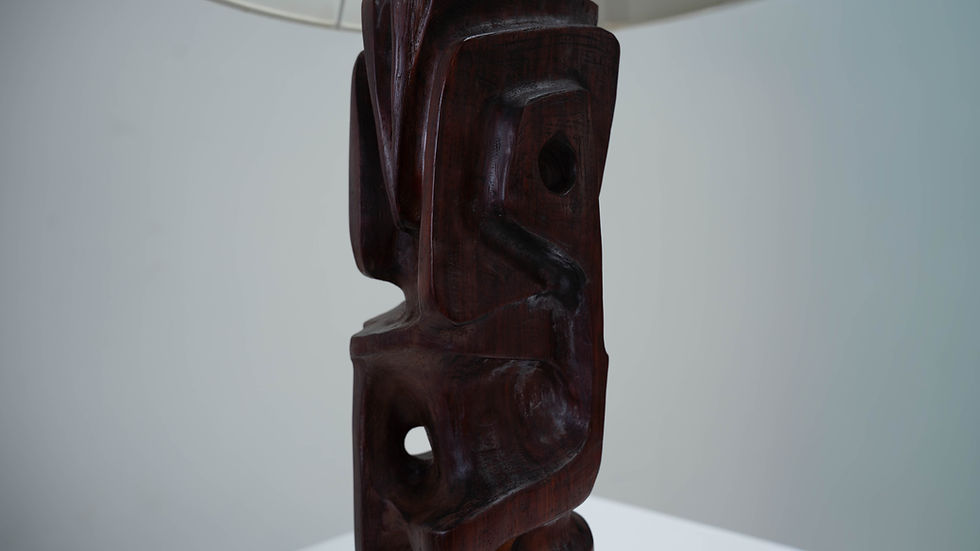 Thumbnail: Sculptural table lamp by Gianni Pinna