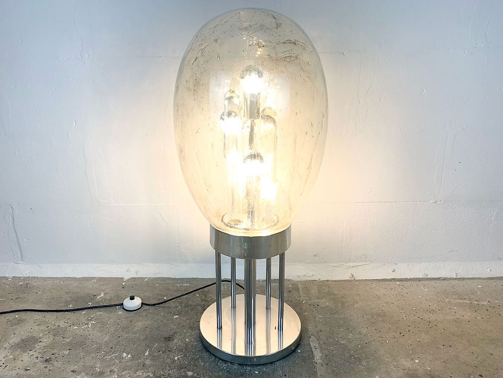 Doria floor lamp