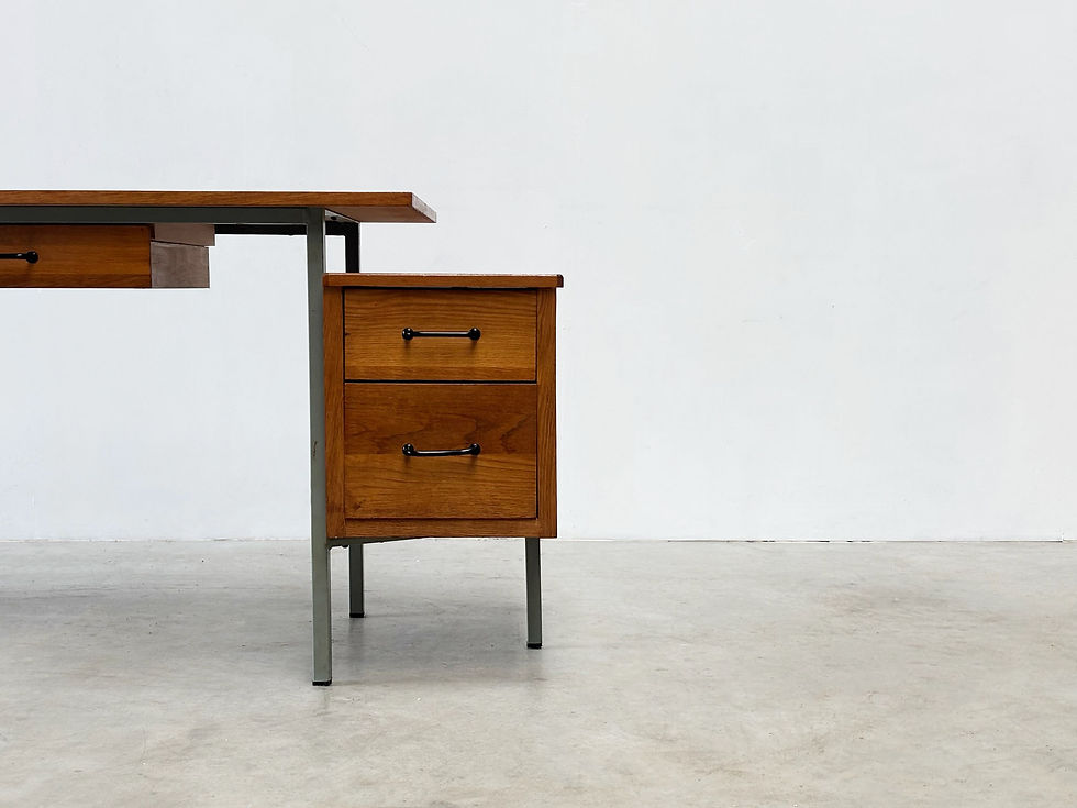 Thumbnail: 1950's French desk
