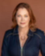 Lorraine_8x10-5