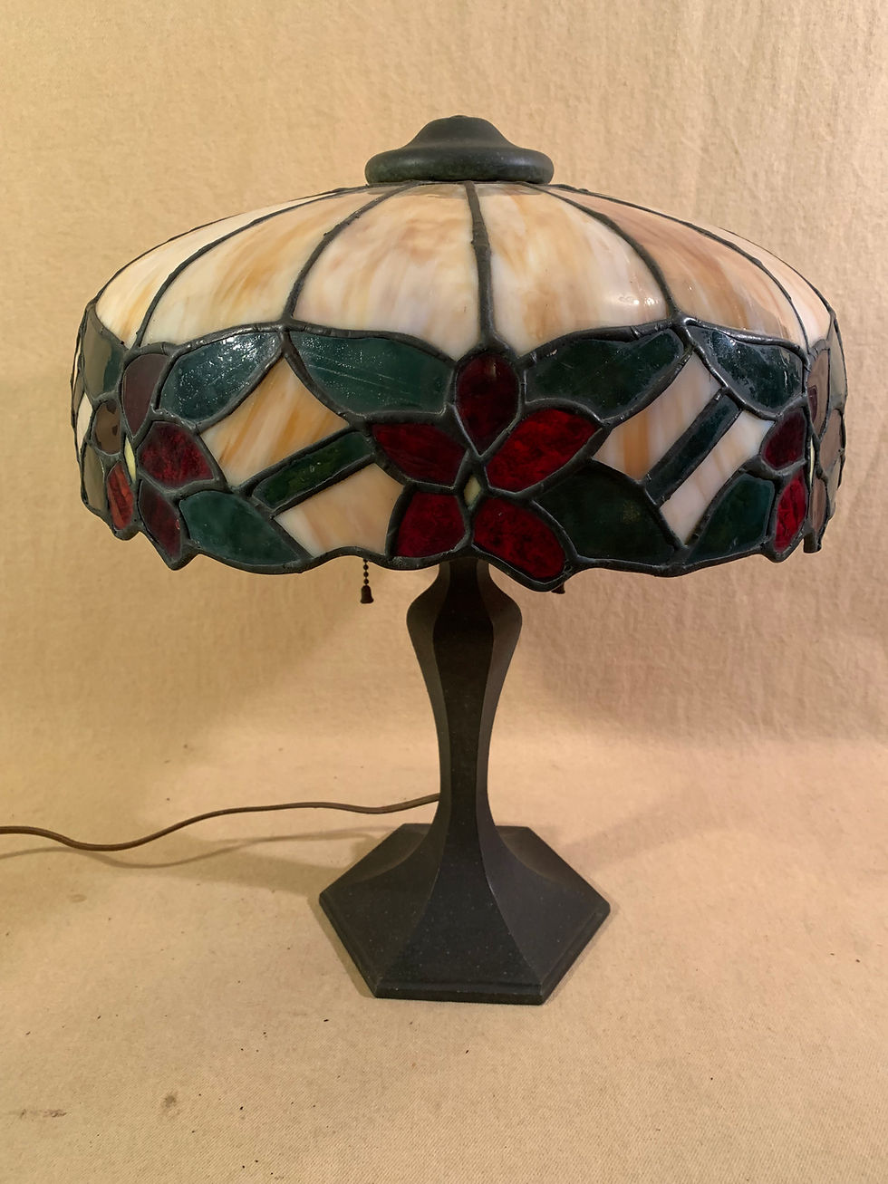 Thumbnail: Whaley Floral Border Table Lamp