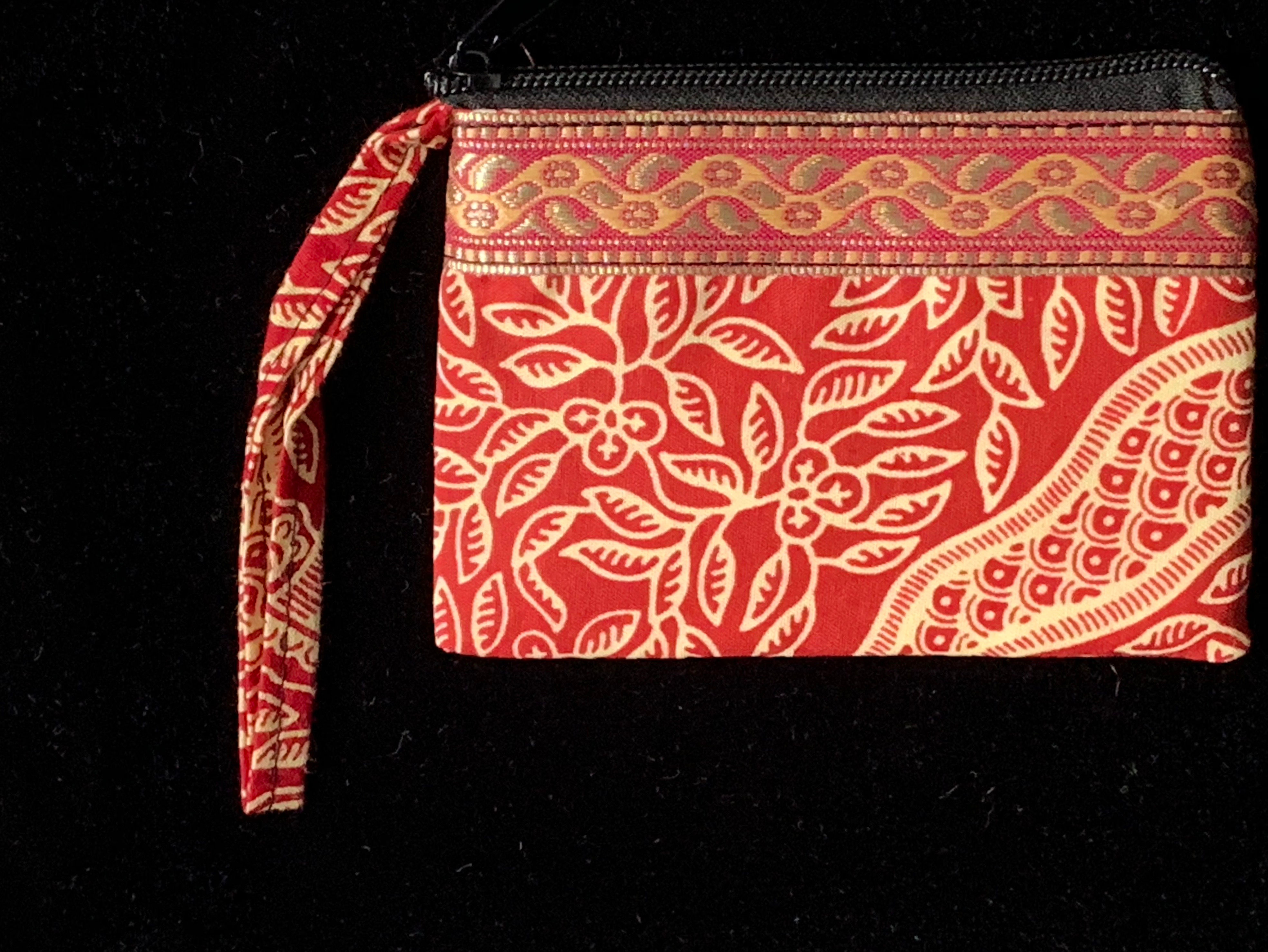 【SOLD】バリ島　ミニポーチ　レッド