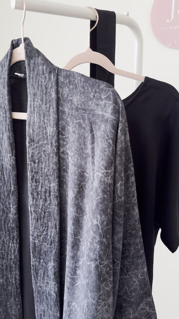 Thumbnail: Marble Print Jacquard Abaya Set - Charcoal 