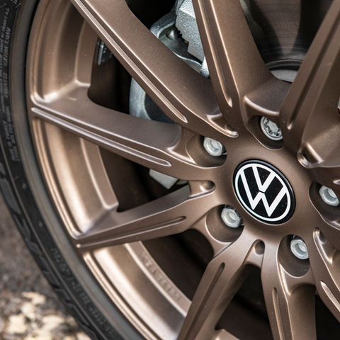Volkswagen Transport T6 Gold alloys
