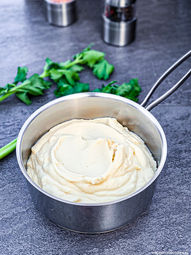 Пюре з коріння селери та петрушки (або пастернаку)