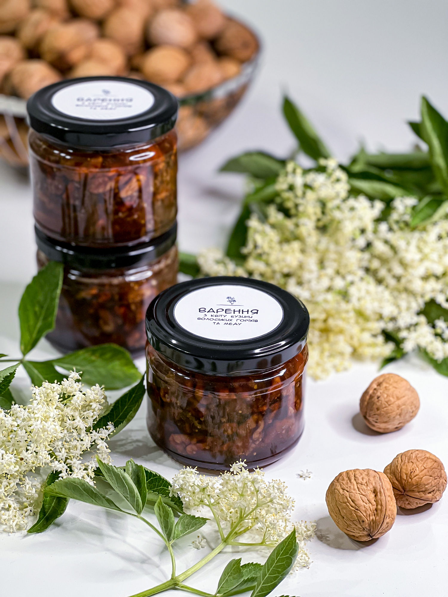 Варення з цвіту бузини, горіхів та меду