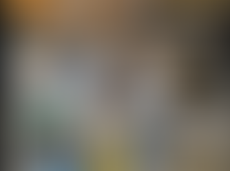 吉隆坡 KLIA / KLIA2 机场接送专车服务,司机把全部行李排好放在手推车,车在 KLIA Departure Lane 的路旁画面