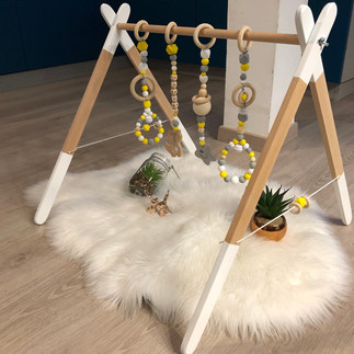 Modele Blanc et Jaune