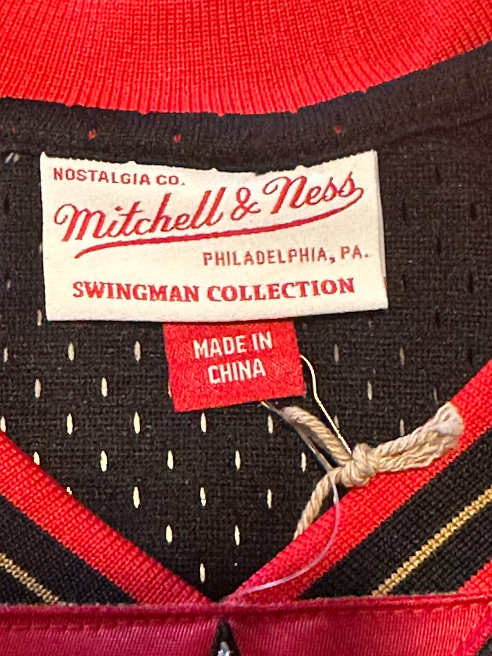 Thumbnail: Allen Iverson Signed Mitchell & Ness Swingman 76ers Jersey (Schwartz, Size 52)