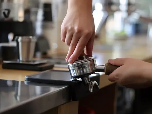 Commercial Coffee Dosage & Tamping: A Detailed Guide