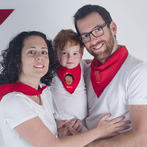 sesión fotos familia hermanos olite navarra arteirure fotografía