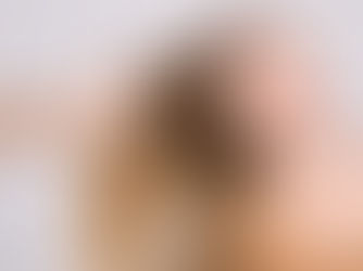 Laëtitia témoigne des 7 ans de torture infligés par son ex-compagnon : viols par des centaines d’inconnus, violences physiques et verbales, et sites d’escortes