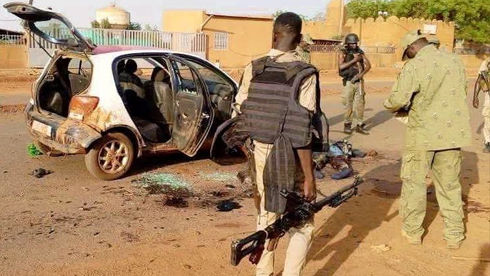 Niger : Le Jnim revendique l’attaque de l’aéroport de Niamey, causant 11 morts militaires et 2 civils