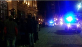 Detienen a alumnos que protestaban frente a Casa de Gobierno