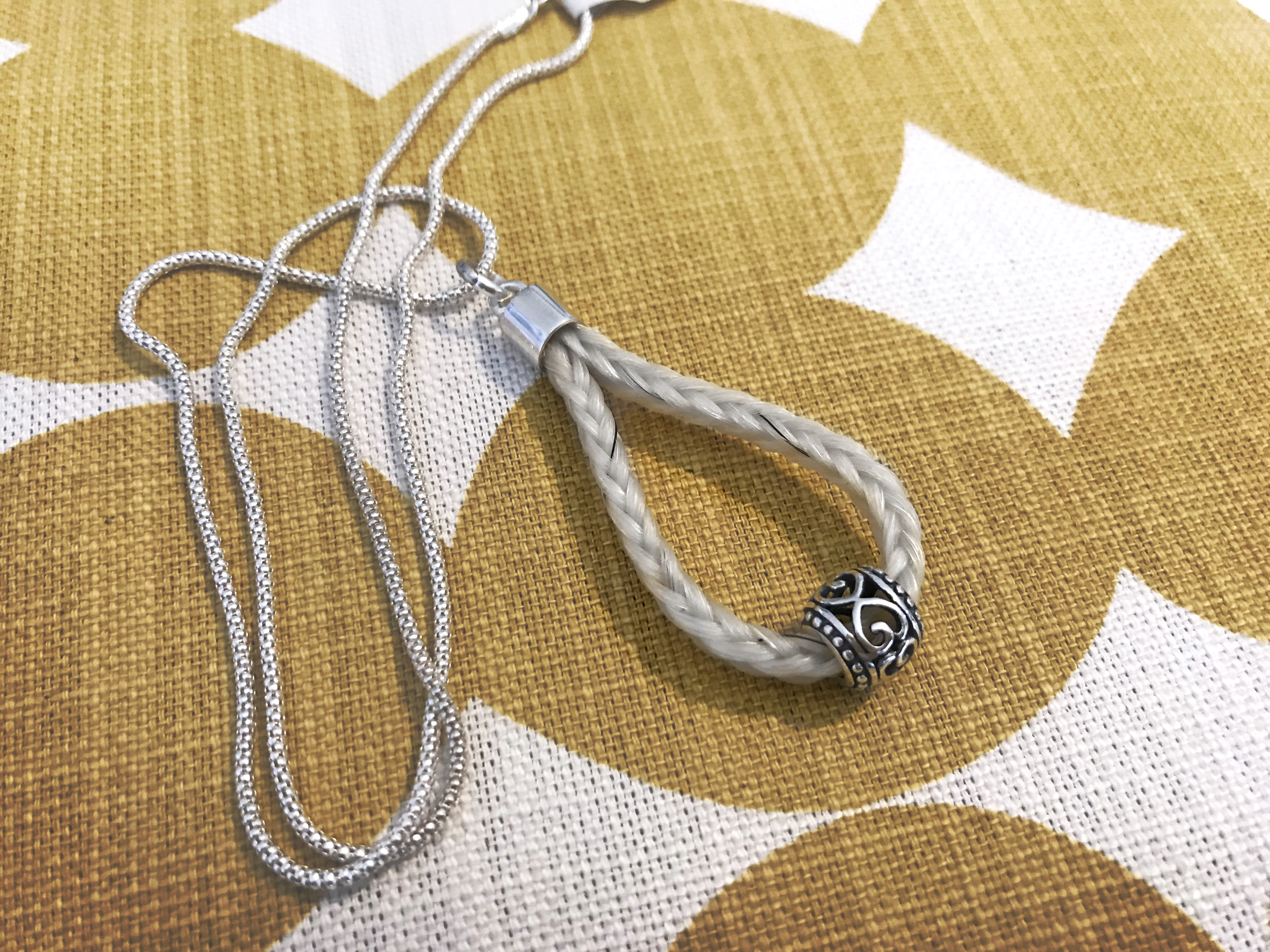Petite pendant