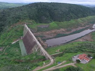 Crise Hídrica no Agreste: Barragem de Jucazinho em Pré-Colapso Ameaça Abastecimento