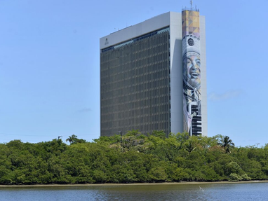 15/04/2026- Prefeitura do Recife decreta ponto facultativo na segunda-feira (20), véspera do feriado de Tiradentes