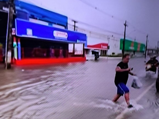 Rede Estadual, UFRPE, UPE e Unicap Suspendem Aulas em Recife Devido às Chuvas