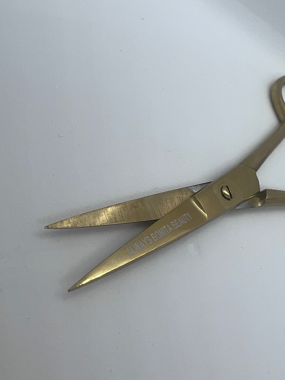 Thumbnail: Gold Straight Brow Scissors