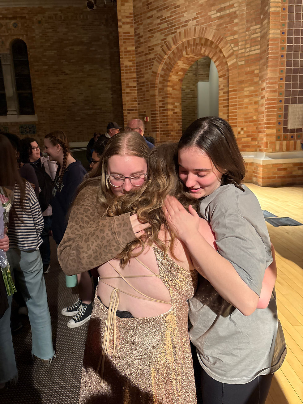 The Griffin’s Favorite Duo goes to the CrescentDONT’S concert (again)