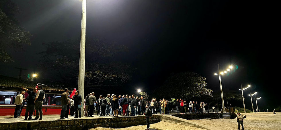 Com 84 luminárias e 14 postes instalados, obra reforça a segurança, amplia a eficiência energética e valoriza um dos principais cartões-postais da Cidade. Fotos: Paula Alves/PMG