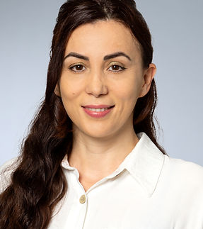 Cece Özlem.jpg