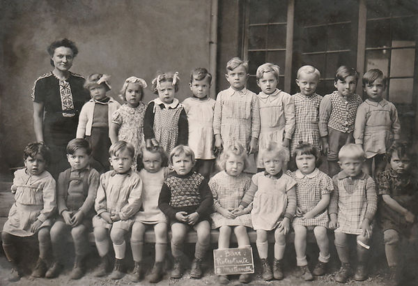 Maternelle protestante 1942 1943.jpg