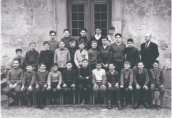 Primaire catholique 1948 1949 1950 garçons.jpg