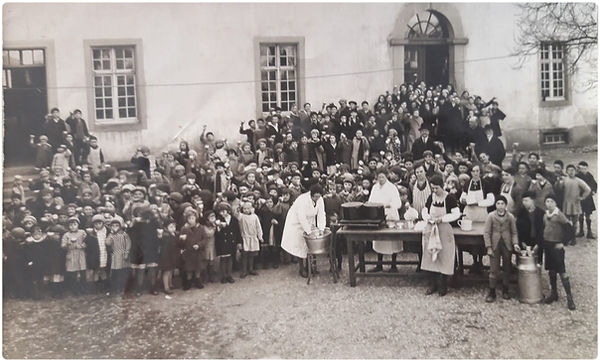 Distribution de lait (Sylvie Gilg).jpg