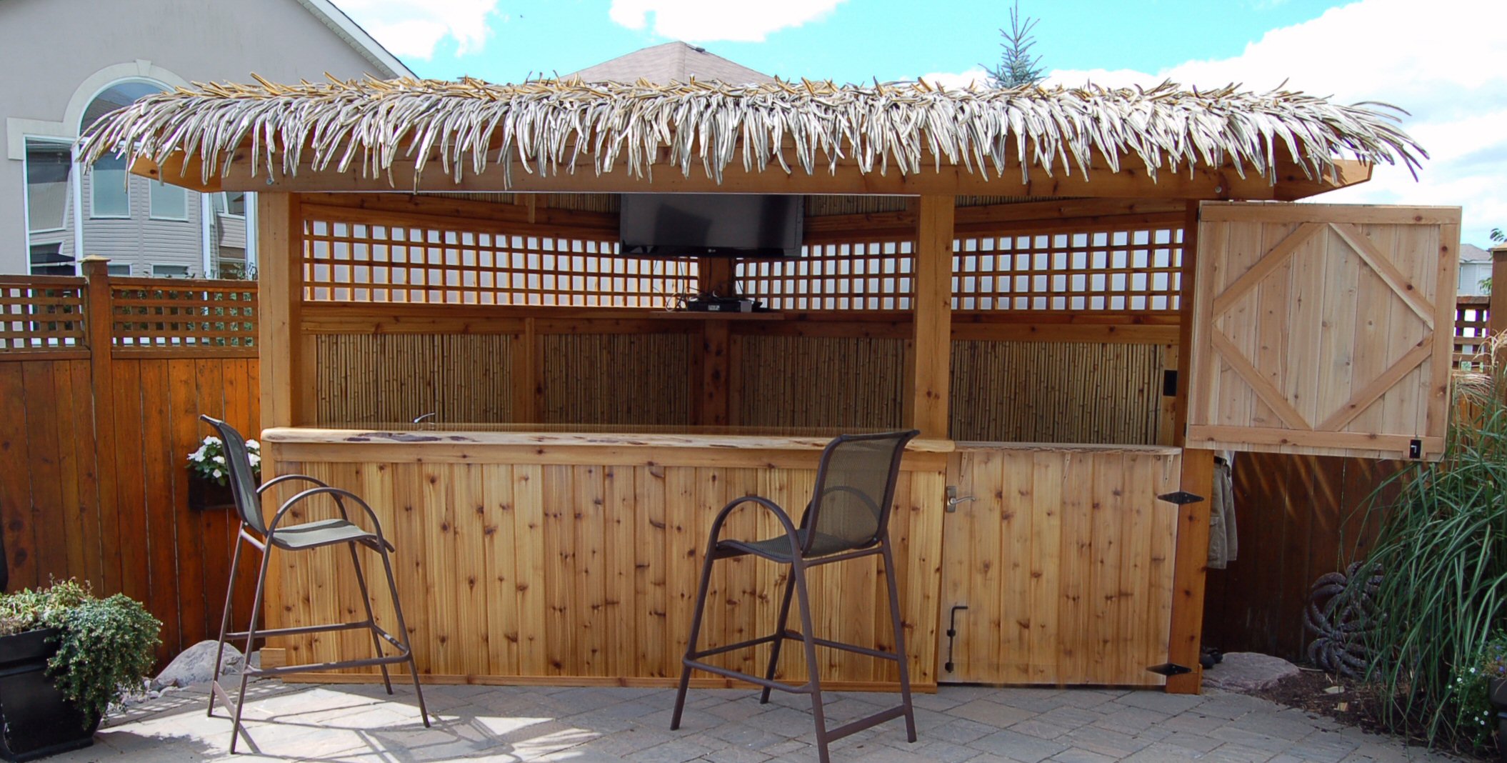 Corner Tiki Bar Pool Side