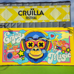 mural-el-dios-de-los-tres-ilustración-cruïlla