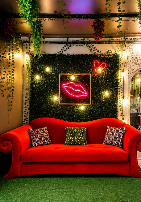 best affordable creative canvas photo studio miami