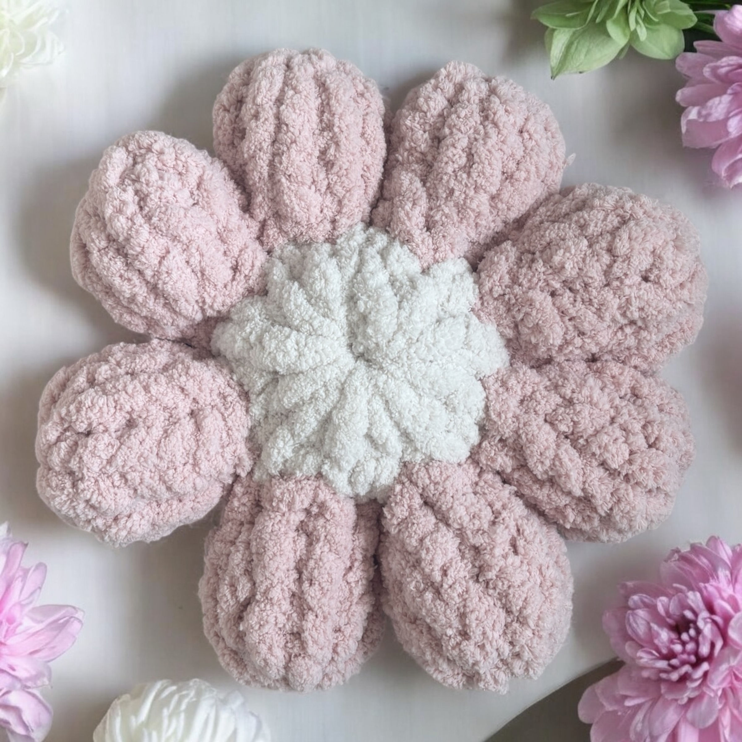 Mini Chunky Flower Pillow