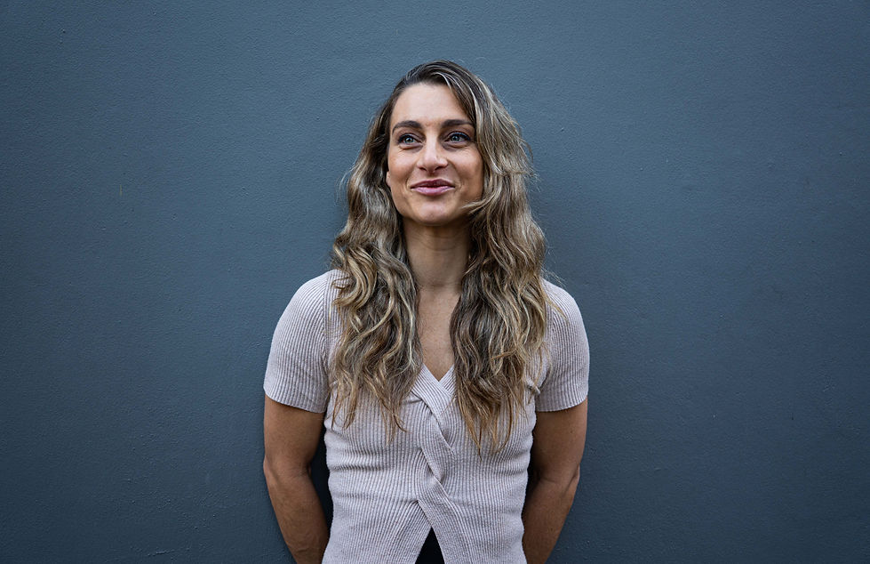 Holly Warren