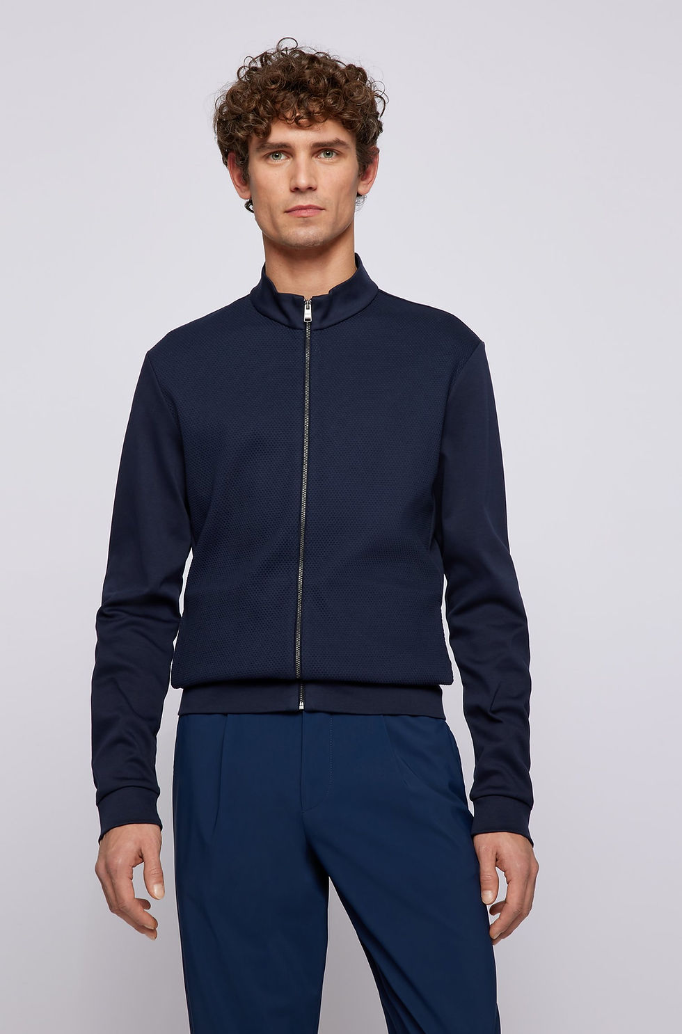 Miniature : HUGO BOSS:VESTE SWEAT EN COTON AVEC DEVANT STRUCTURÉ ET FERMETURE 21177