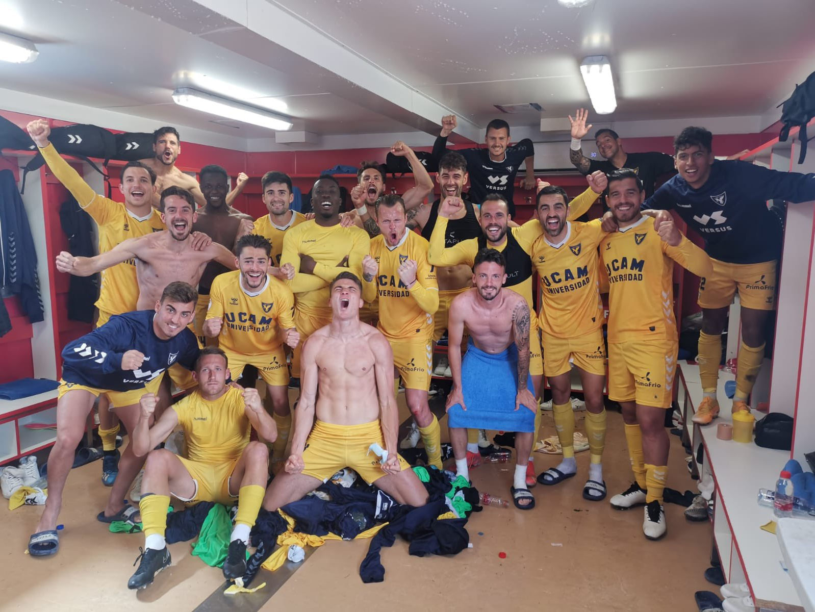 Ascenso y campeonato